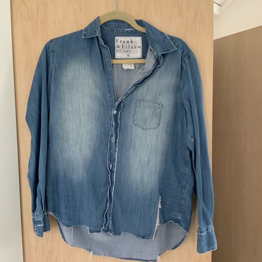 Frank & Eileen denim button down size xs